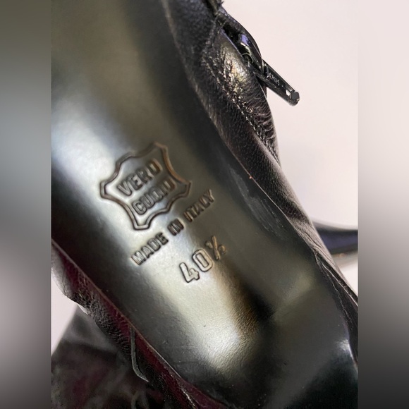 Elegant Black Knee-High Heels - Picture 15 of 16